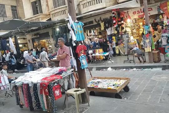 الفلتان الأمني والأزمة الاقتصادية ينغصان فرحة عيد الفطر في درعا