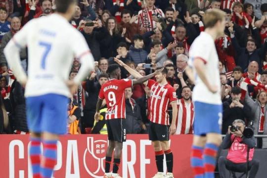 برشلونة يسقط برباعية أمام أتلتيك بلباو ويودّع كأس ملك إسبانيا