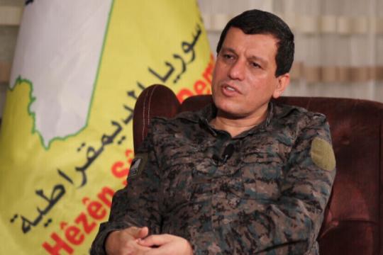 المونيتور": مظلوم عبدي زار الإمارات بحثاً عن وساطة بين "قسد" والأسد