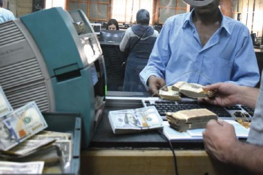 الحوالات المالية طوق نجاة لأهالي درعا في شهر رمضان