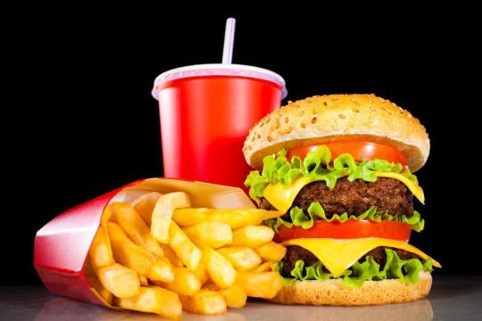 بعد دمشق أسعار لاهبة للوجبات السريعة في درعا إثر قرار رفع مادة الغاز الصناعي