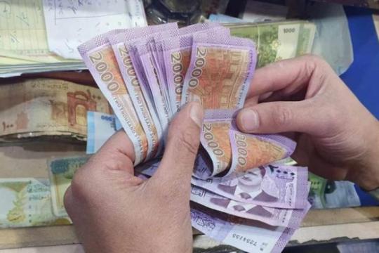 كم بلغت نسبة التضخم في مناطق سيطرة النظام السوري منذ 2011؟