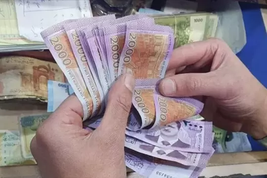النظام السوري يواصل اعتقال المتعاملين بغير الليرة السورية