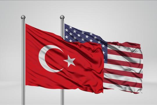 سيناتور أمريكي: العلاقة مع تركيا تتمتع بزخم كبير الآن.. وهناك فرصة للعمل بشكل أوثق في سورية