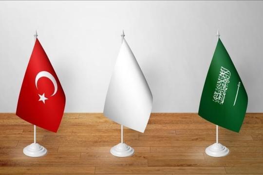 تركيا والسعودية تبحثان تطوير العلاقات التجارية