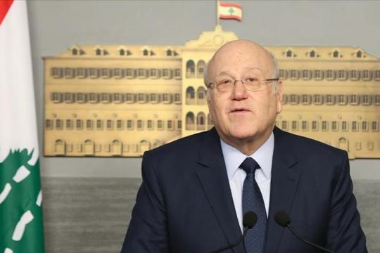ميقاتي يتهم اللاجئين السوريين بتشكيل خطر على لبنان ونسيجه الاجتماعي!