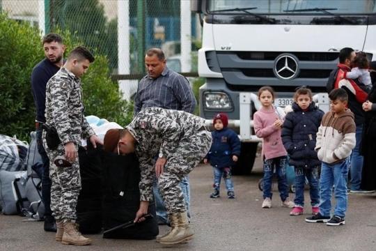 20 ألف مسلح وفلتان أمني.. تحريض لبناني رسمي ضدّ السوريين