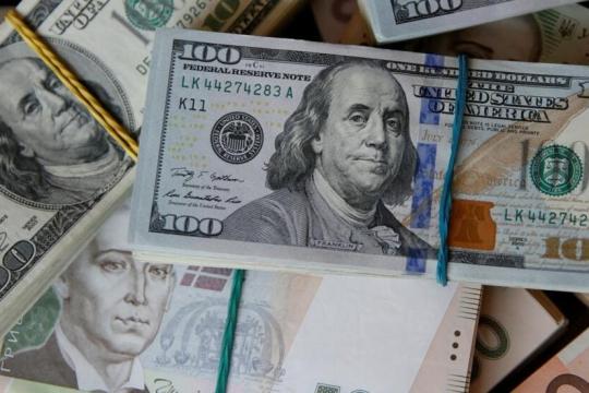 سعر صرف الليرة السورية والتركية مقابل الدولار اليوم الثلاثاء 26/ 3/ 2024